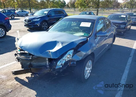 2010 Nissan Altima 2.5 S z USA, uszkodzony, nr VIN 1N4AL2AP5AN495485